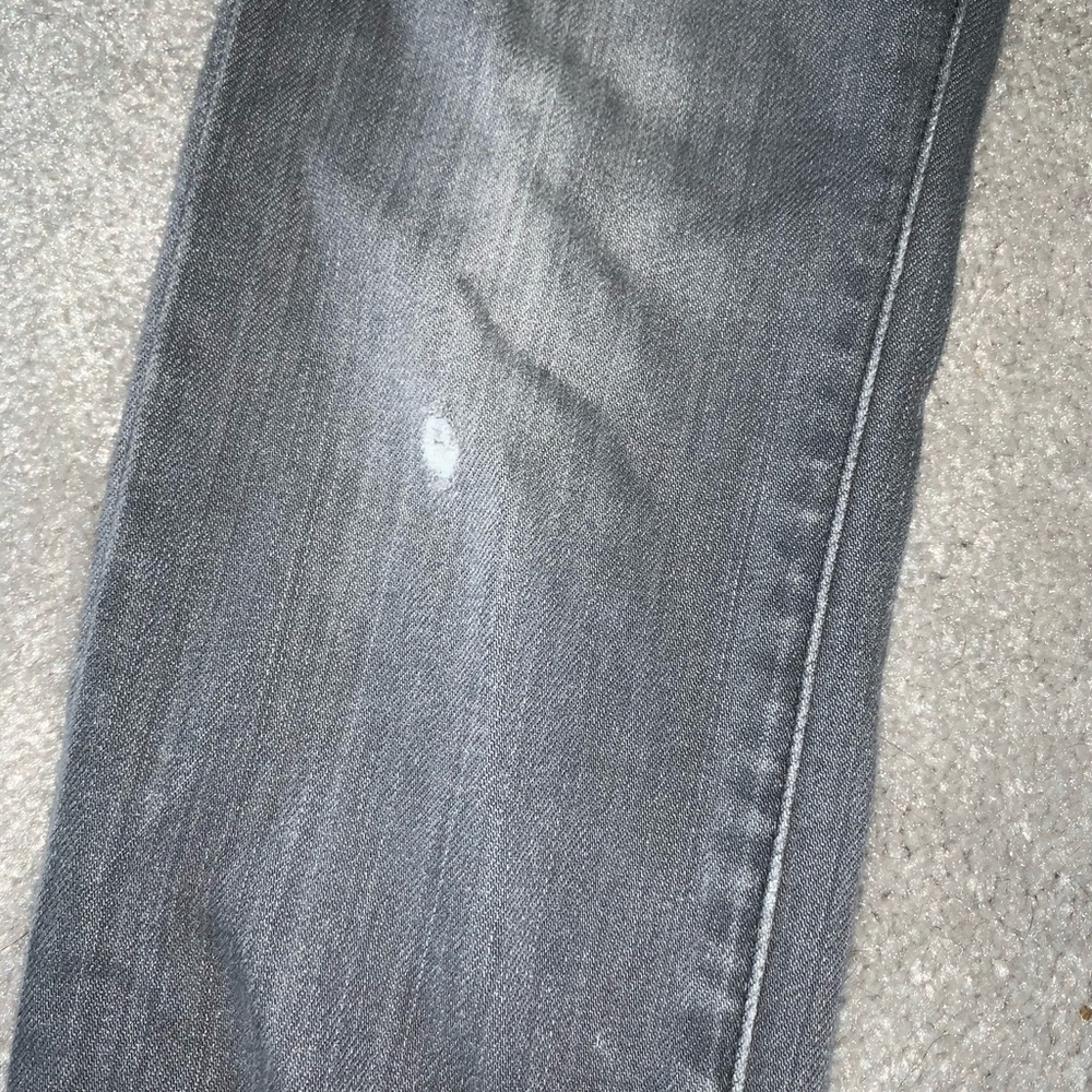 Grey Jeans - Picture 3 of 6